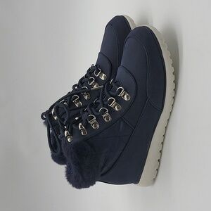 1051- Karen Scott Ankle Boots Size 7 White And Blue Colors  NWT